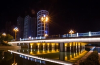 天橋照明亮化工程設(shè)計，點綴城市夜景燈光